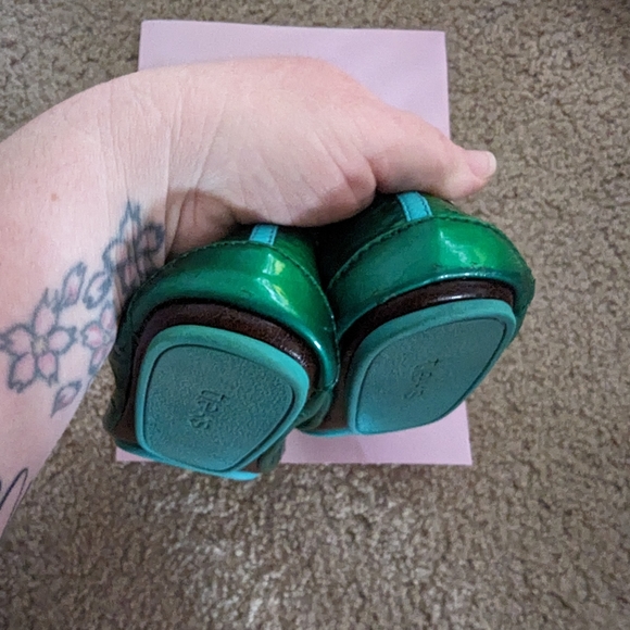 Tieks Emerald Patent size 7 - Picture 4 of 8